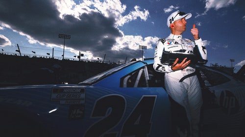 Imagem de tendências de apostas: Probabilidades da NASCAR 2025: Byron, Blaney, Logano e Cindric empatados em primeiro lugar em Talladega